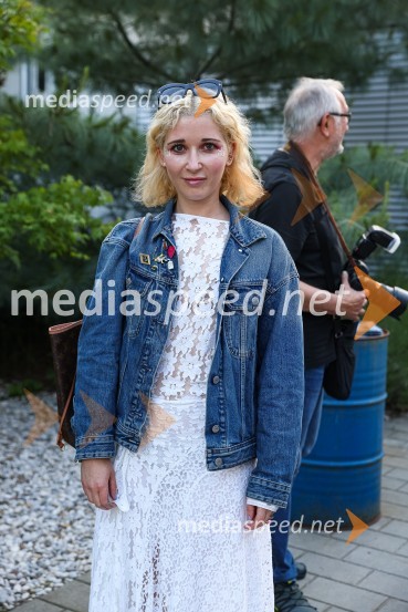  Eva Mahkovic, dramaturginjaSlamnik, premiera komedije