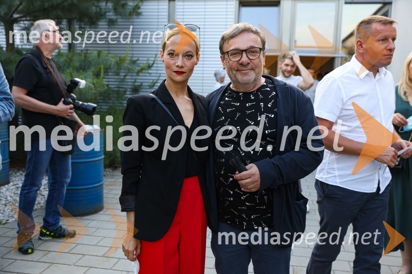  ... ;  Bojan Emeršič, igralecSlamnik, premiera komedije