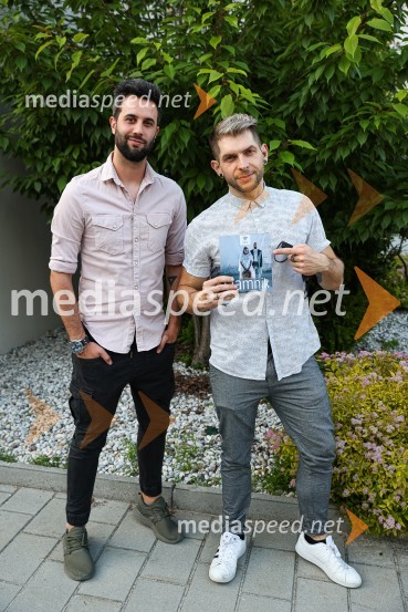  ... ;  Klemen Bunderla, radijski voditelj, radio AktualSlamnik, premiera komedije