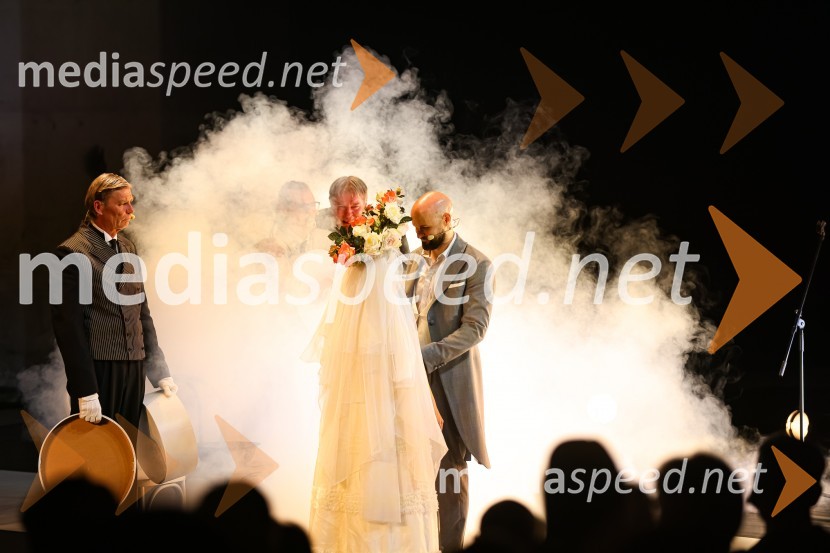 Slamnik, premiera komedije