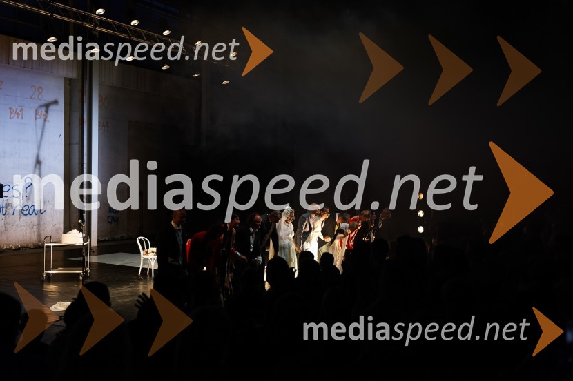 Slamnik, premiera komedije