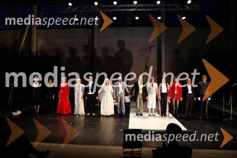 Slamnik, premiera komedije