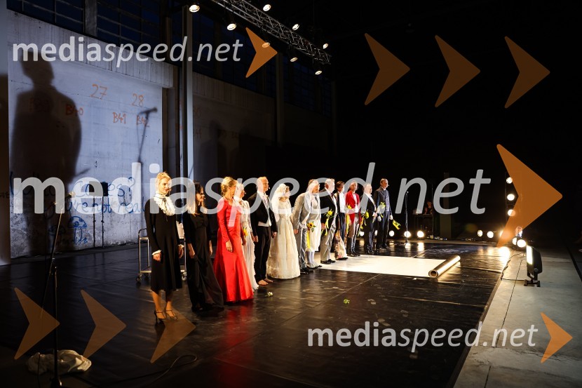 Slamnik, premiera komedije