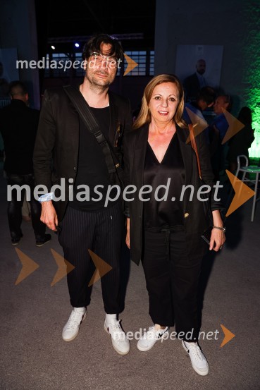 Slamnik, premiera komedije