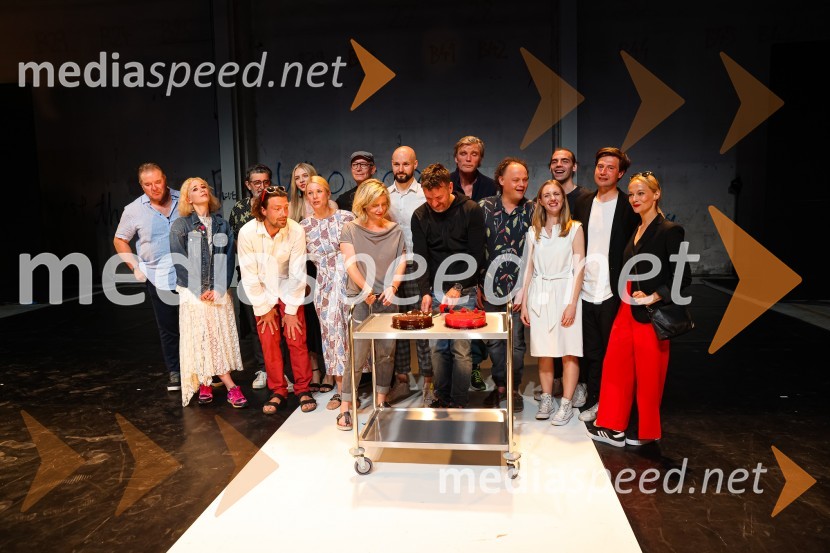 Slamnik, premiera komedije