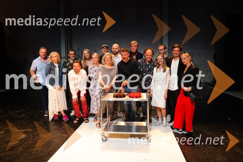 Slamnik, premiera komedije