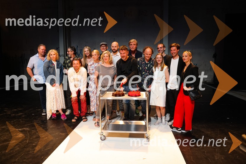 Slamnik, premiera komedije