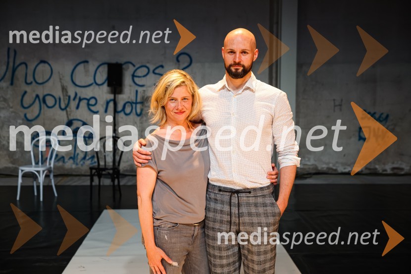 Slamnik, premiera komedije