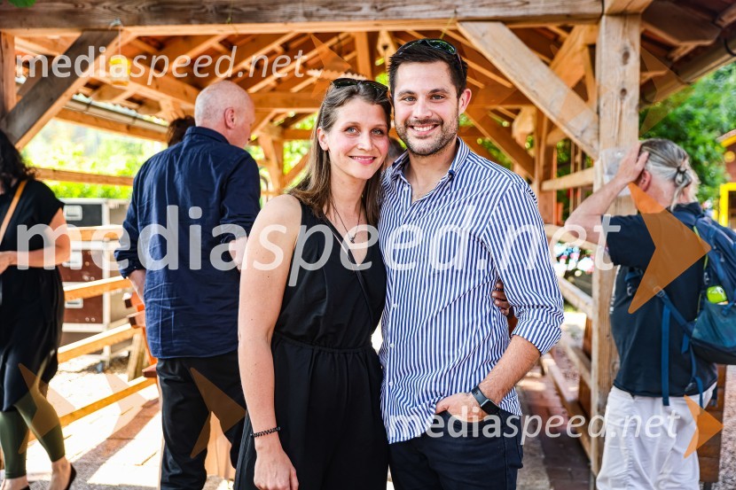 Andrej Rozman Roza in Alenka Sottler prejemnika Levstikove nagrade 2021, podelitev