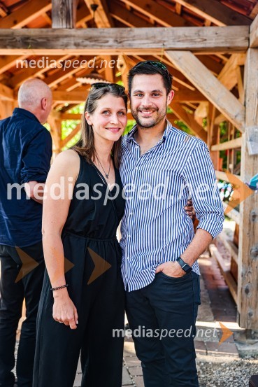 Andrej Rozman Roza in Alenka Sottler prejemnika Levstikove nagrade 2021, podelitev