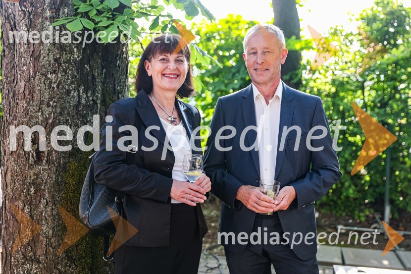 Andrej Rozman Roza in Alenka Sottler prejemnika Levstikove nagrade 2021, podelitev