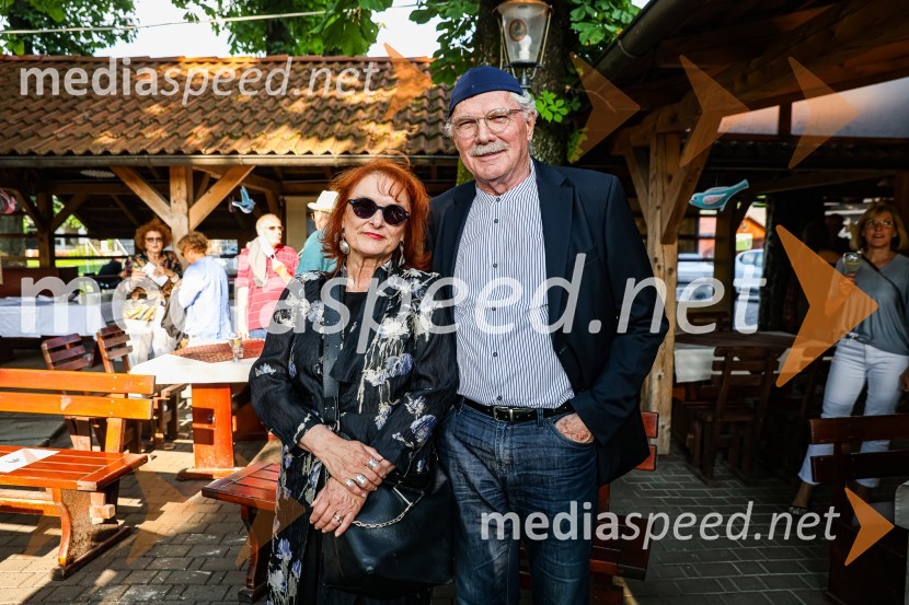 Andrej Rozman Roza in Alenka Sottler prejemnika Levstikove nagrade 2021, podelitev