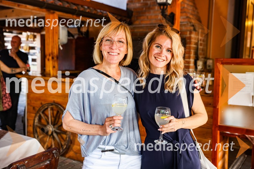 Andrej Rozman Roza in Alenka Sottler prejemnika Levstikove nagrade 2021, podelitev