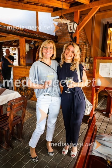 Andrej Rozman Roza in Alenka Sottler prejemnika Levstikove nagrade 2021, podelitev