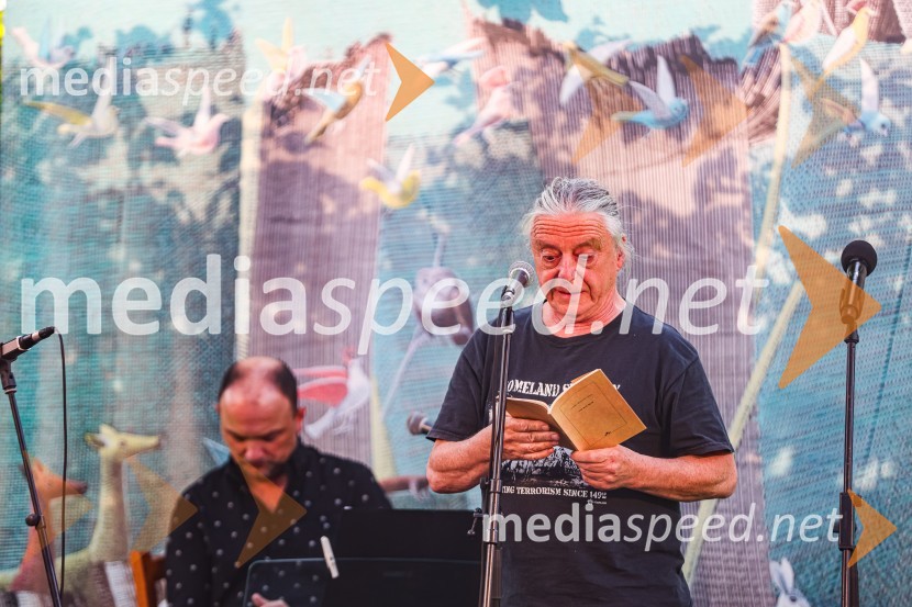 Andrej Rozman Roza in Alenka Sottler prejemnika Levstikove nagrade 2021, podelitev