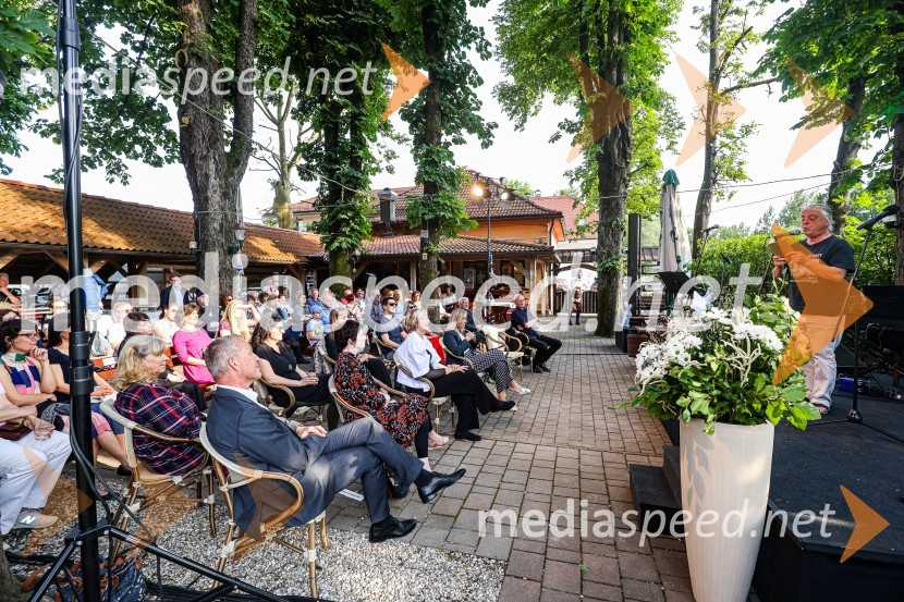 Andrej Rozman Roza in Alenka Sottler prejemnika Levstikove nagrade 2021, podelitev