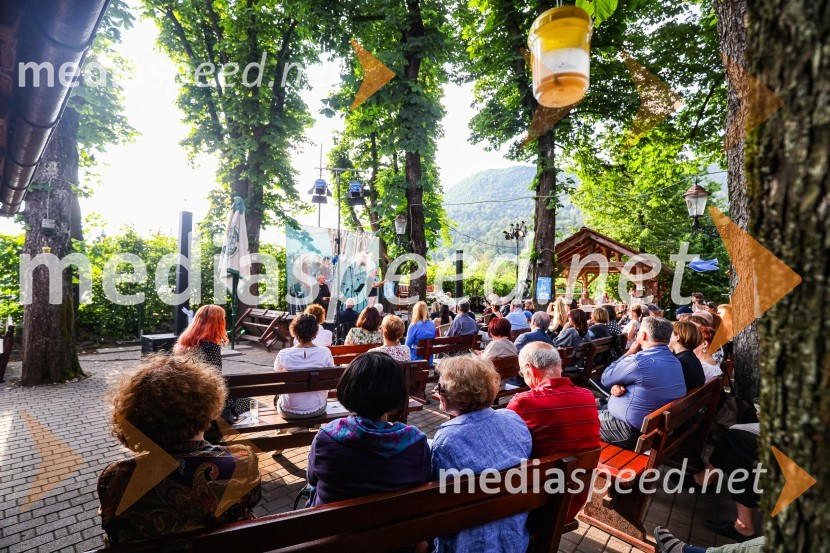 Andrej Rozman Roza in Alenka Sottler prejemnika Levstikove nagrade 2021, podelitev