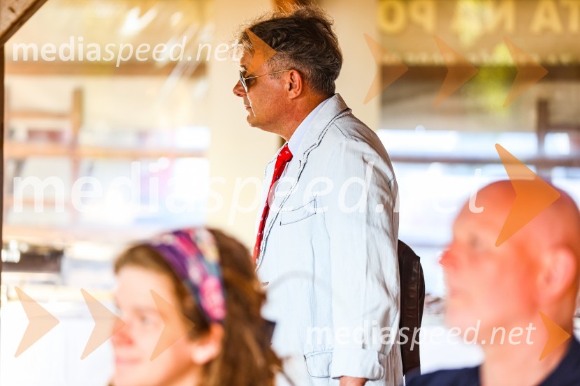 Andrej Rozman Roza in Alenka Sottler prejemnika Levstikove nagrade 2021, podelitev