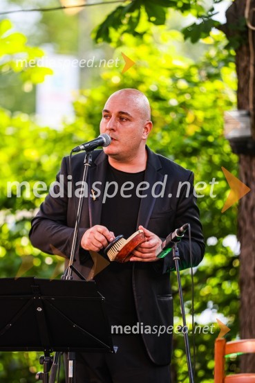 Andrej Rozman Roza in Alenka Sottler prejemnika Levstikove nagrade 2021, podelitev