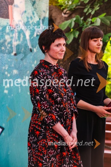 Andrej Rozman Roza in Alenka Sottler prejemnika Levstikove nagrade 2021, podelitev