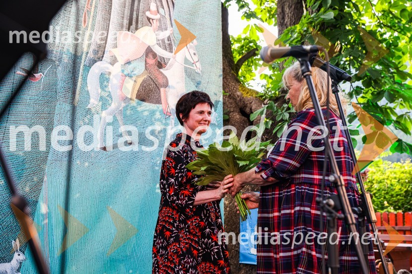 Andrej Rozman Roza in Alenka Sottler prejemnika Levstikove nagrade 2021, podelitev