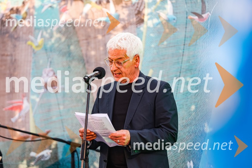 Andrej Rozman Roza in Alenka Sottler prejemnika Levstikove nagrade 2021, podelitev