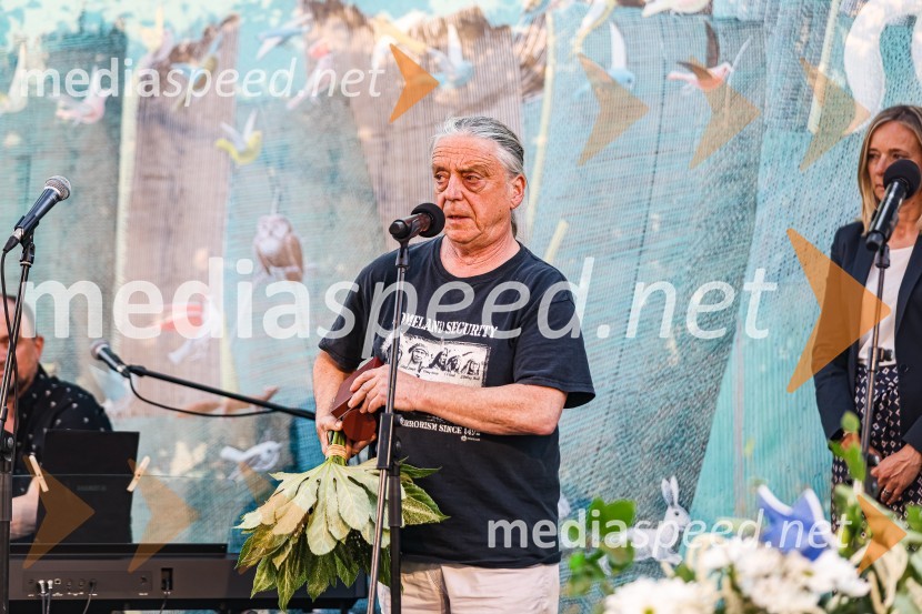 Andrej Rozman Roza in Alenka Sottler prejemnika Levstikove nagrade 2021, podelitev