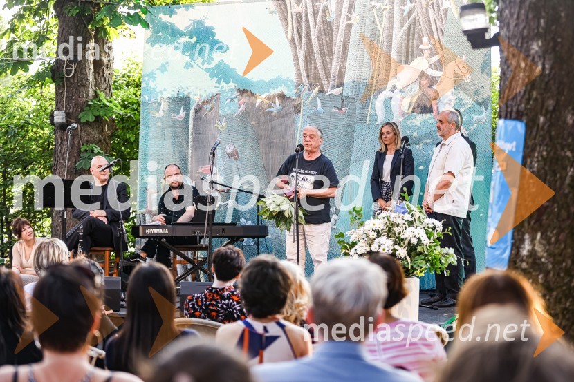 Andrej Rozman Roza in Alenka Sottler prejemnika Levstikove nagrade 2021, podelitev