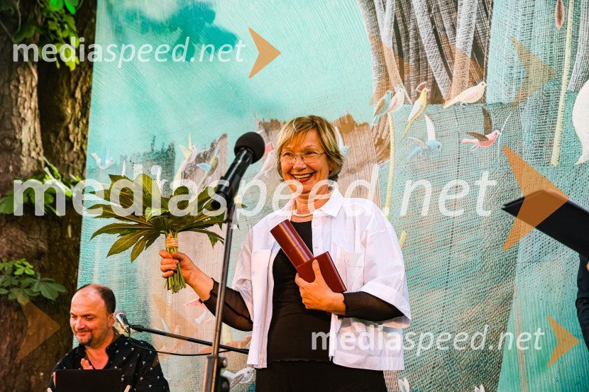 Andrej Rozman Roza in Alenka Sottler prejemnika Levstikove nagrade 2021, podelitev