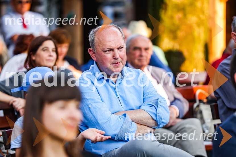 Andrej Rozman Roza in Alenka Sottler prejemnika Levstikove nagrade 2021, podelitev