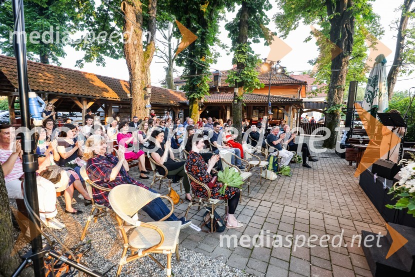 Andrej Rozman Roza in Alenka Sottler prejemnika Levstikove nagrade 2021, podelitev