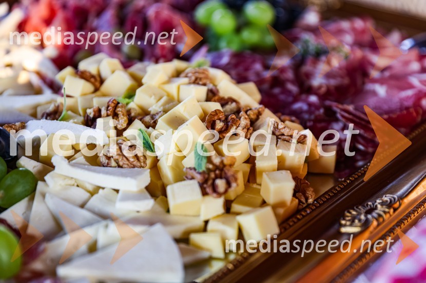 Andrej Rozman Roza in Alenka Sottler prejemnika Levstikove nagrade 2021, podelitev