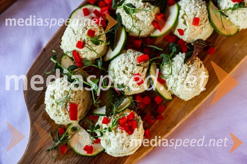 Andrej Rozman Roza in Alenka Sottler prejemnika Levstikove nagrade 2021, podelitev