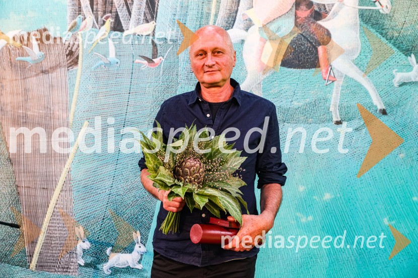 Andrej Rozman Roza in Alenka Sottler prejemnika Levstikove nagrade 2021, podelitev