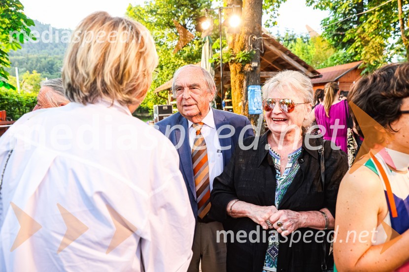 Andrej Rozman Roza in Alenka Sottler prejemnika Levstikove nagrade 2021, podelitev