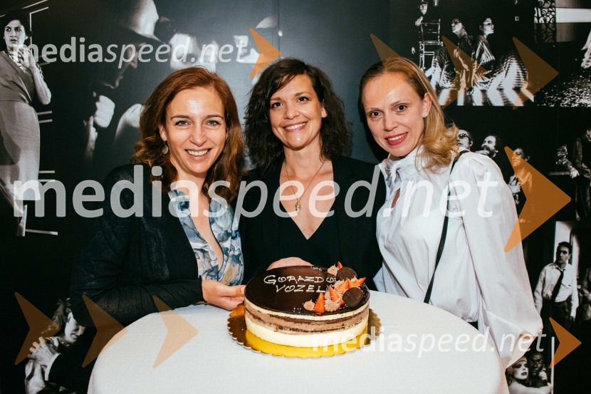  Barbara Medvešček, igralka;  Ajda Valcl, režiserka;  Manca  Ogorevc, igralkaGorazdov vozel, premiera, SLG Celje