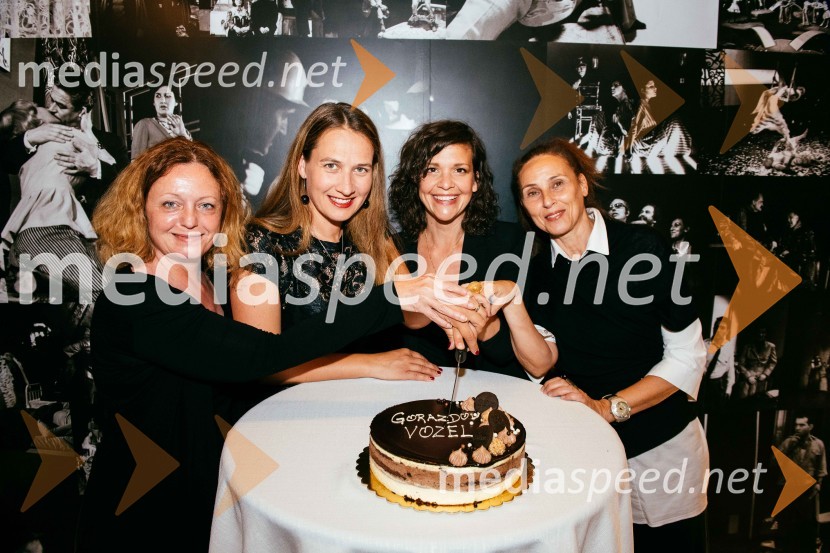 mag. Tina Kosi, upravnica SLG Celje;  Tanja Potočnik, igralka;  Ajda Valcl, režiserka;  Lučka Počkaj, igralkaGorazdov vozel, premiera, SLG Celje