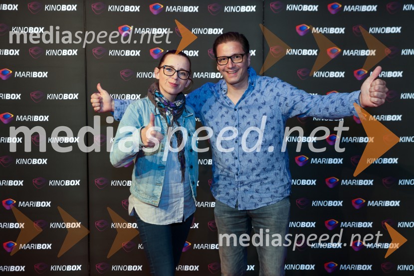  Ksenija Arzenšek, namestnica direktorja MARIBOX;  Stipe Jerić, direktor MariboxHitri in drzni 9, predpremiera v kinu Maribox