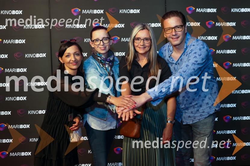 Jagoda Đorđević, Pepermint PR;  Ksenija Arzenšek, namestnica direktorja MARIBOX;  Duška  Žolger, Pepermint PR;  Stipe Jerić, direktor MariboxHitri in drzni 9, predpremiera v kinu Maribox