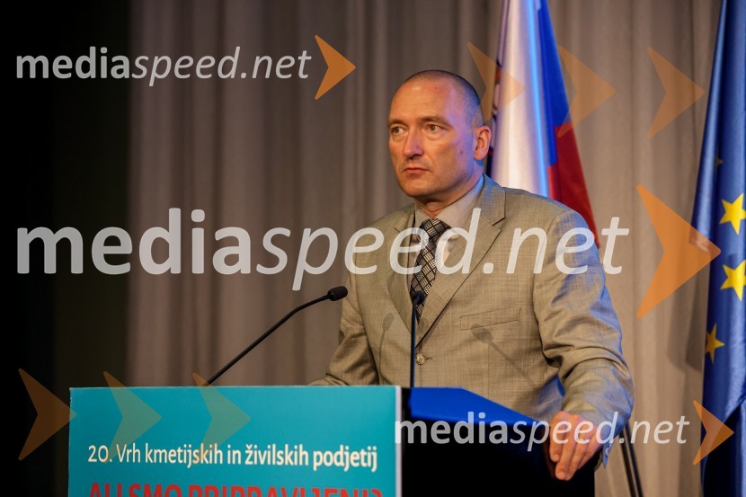 dr. Jože Podgoršek, agrarni ekonom in politik, minister za kmetijstvo, gozdarstvo in prehrano20. Vrh Kmetijskih in živilskih podjetij Slovenije