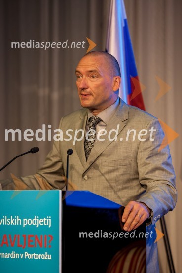 dr. Jože Podgoršek, agrarni ekonom in politik, minister za kmetijstvo, gozdarstvo in prehrano20. Vrh Kmetijskih in živilskih podjetij Slovenije