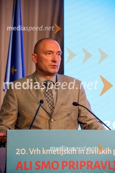 dr. Jože Podgoršek, agrarni ekonom in politik, minister za kmetijstvo, gozdarstvo in prehrano20. Vrh Kmetijskih in živilskih podjetij Slovenije