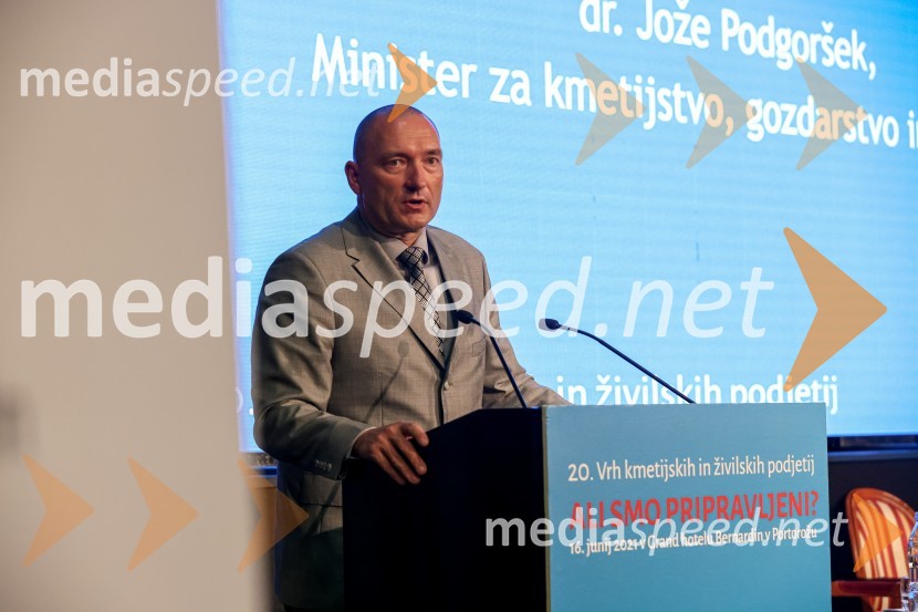 dr. Jože Podgoršek, agrarni ekonom in politik, minister za kmetijstvo, gozdarstvo in prehrano20. Vrh Kmetijskih in živilskih podjetij Slovenije