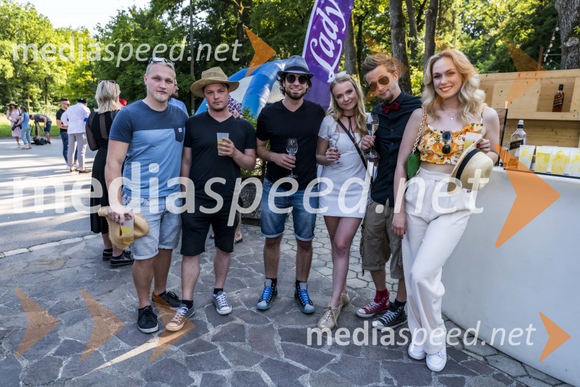 Lady piknik pod klobuki 2021