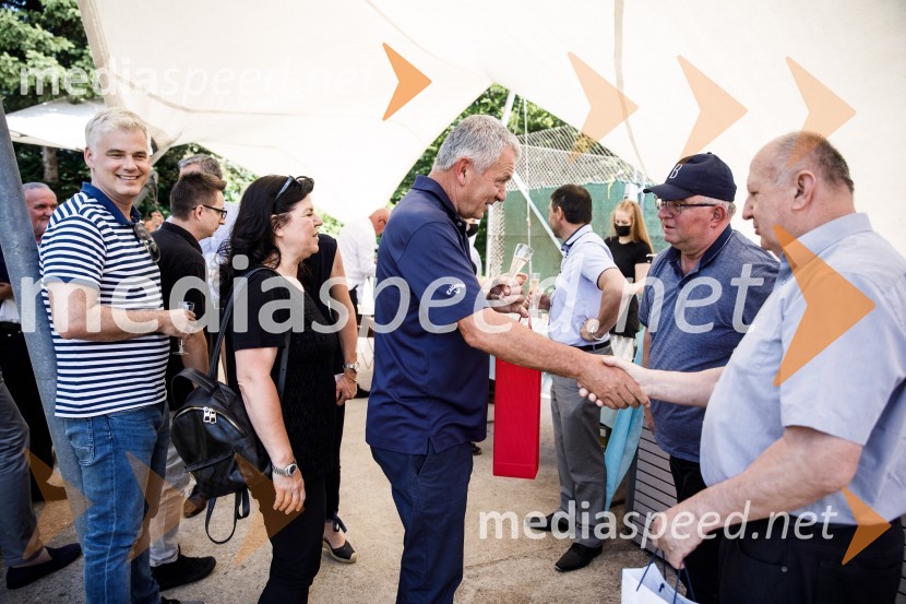 Ninamedia, 30 let raziskovalne agencije