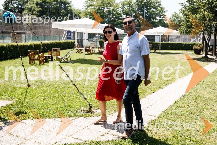 Ninamedia, 30 let raziskovalne agencije