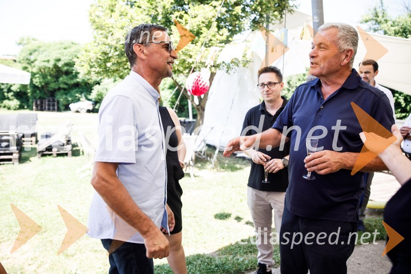  ... ;  Damjanić NikolaNinamedia, 30 let raziskovalne agencije