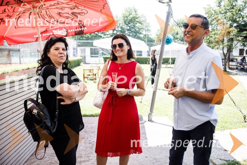 Ninamedia, 30 let raziskovalne agencije