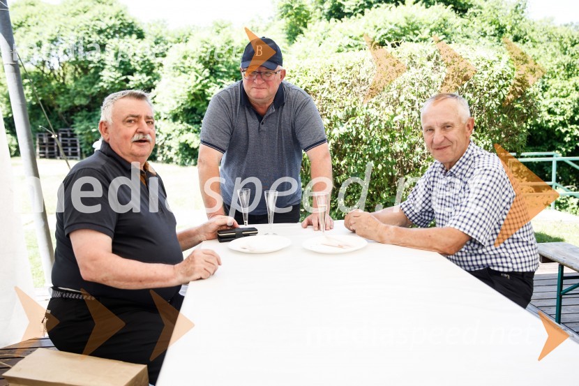 Ninamedia, 30 let raziskovalne agencije