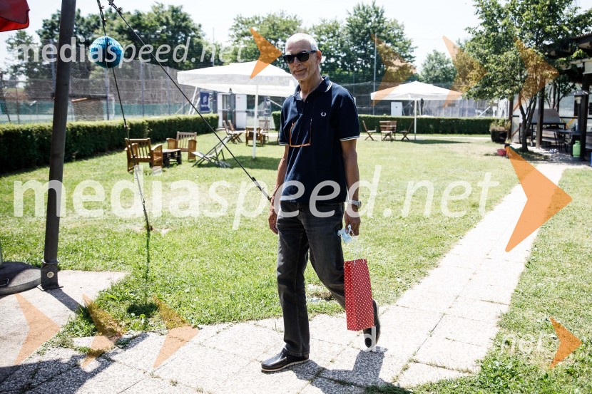 Ninamedia, 30 let raziskovalne agencije